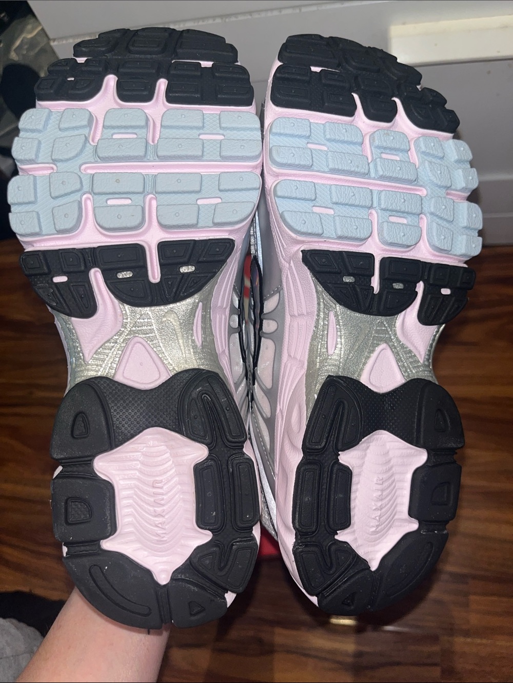 Nike Air Max Moto 2k. Woman’s Size 8. Brand New In Box . Extra Laces. - Picture 6 of 9